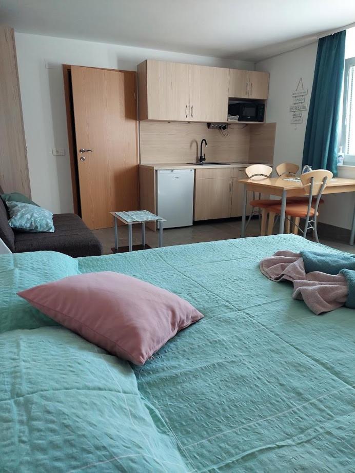 Studio Apartma Zirovnik Cerklje na Gorenjskem Exteriör bild